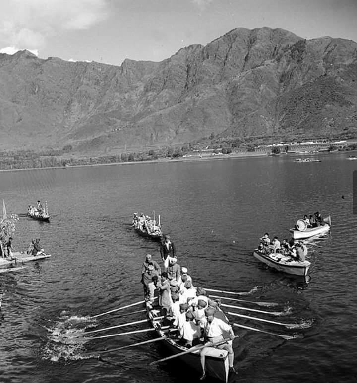 File:Regatta in May 1948.jpg