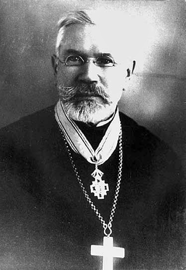 File:Piiskop Peeter Pahkel.jpg