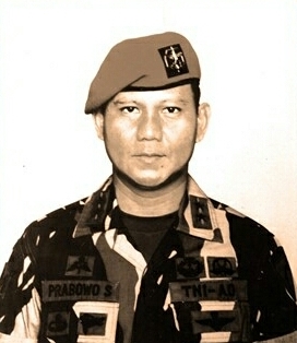 File:Danjen Kopassus Prabowo Subianto.jpg
