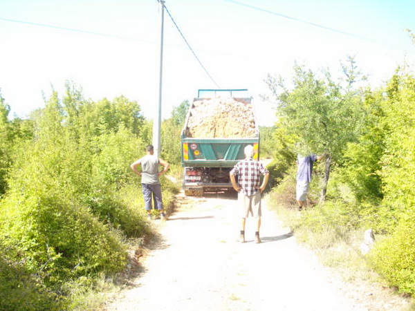 File:Stanojevici-put 3.JPG