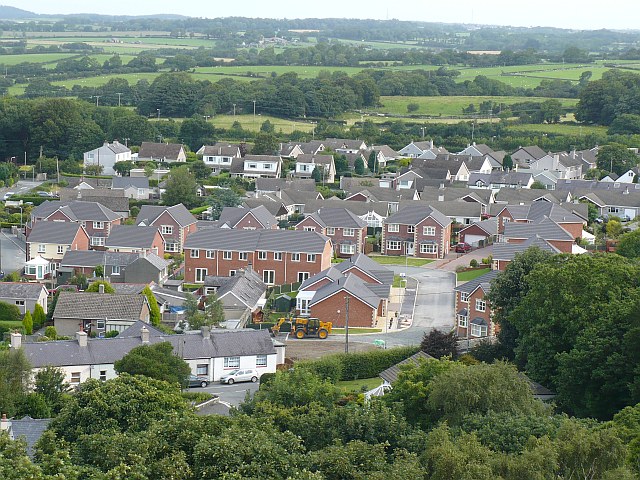 File:Llanfair Pwllgwyngyll roofscape (2) - geograph.org.uk - 1058335.jpg