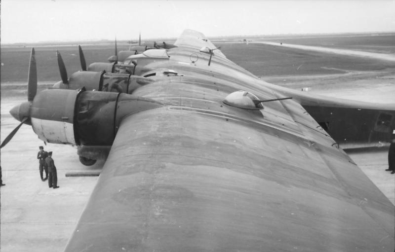 File:Bundesarchiv Bild 101I-668-7197-16, Reichsgebiet, Flugzeug Me 323 Gigant.jpg