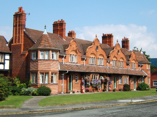 File:Houses on Greendale Avenue, Port Sunlight.jpg