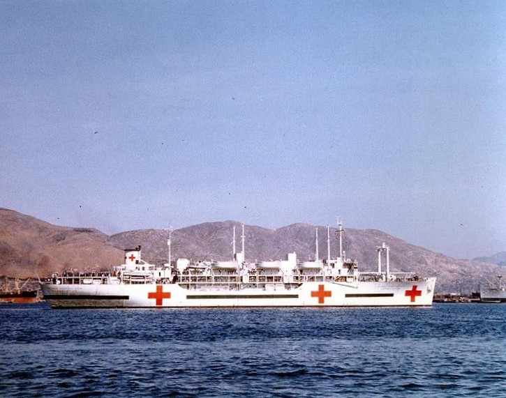 File:USS Consolation (AH-15) Inchon 1952.jpg