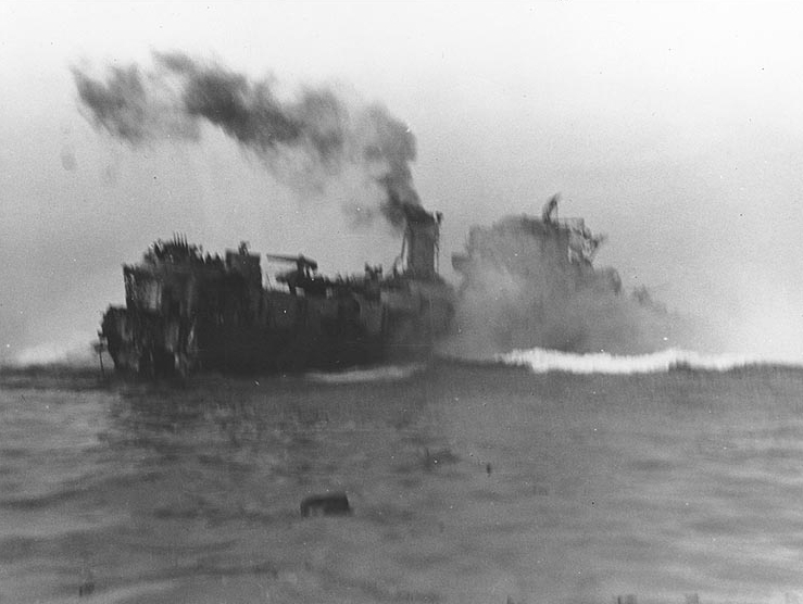 File:USS Rich (DE-695).jpg