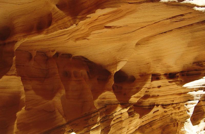 File:Erosional features of Navajo Sandstone.jpeg