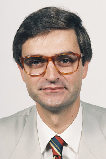 File:Manuel Monteiro 1994.jpg