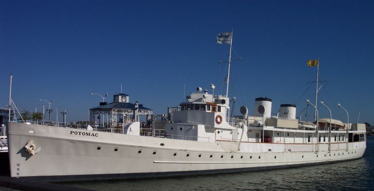 File:Uss-potomac-at-oakland.jpg