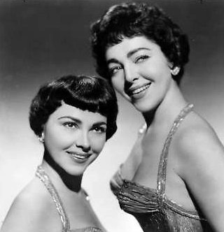 File:Barry sisters.JPG