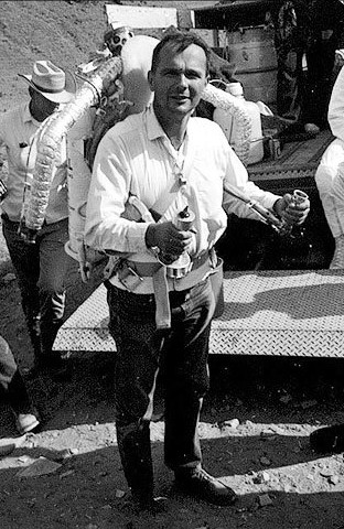 File:Gene shoemaker with rocket belt.jpg