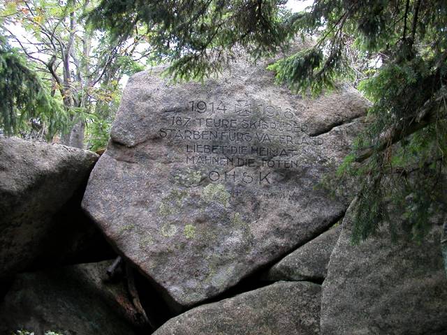 File:Skidenkmal.jpg