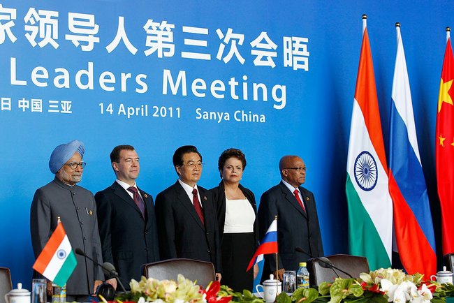 File:Dmitry Medvedev in China 14 April 2011-6.jpeg