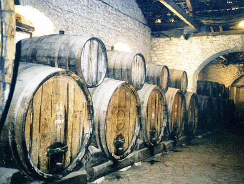 File:Achaia vat.jpg