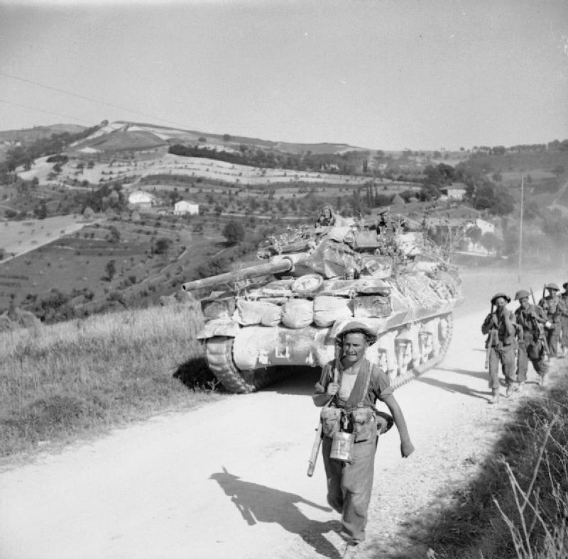 File:The British Army in Italy 1944 NA18091.jpg