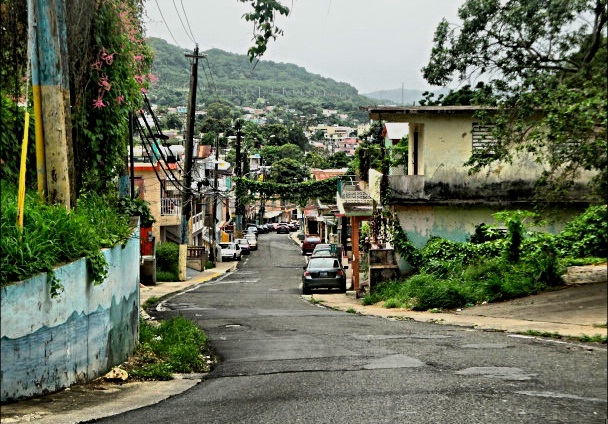 File:Cuesta Vieja, street in Aguadilla, Puerto Rico.jpg