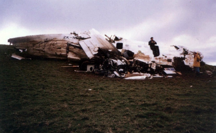 File:Ansett New Zealand Flight 703 right side wreckage.jpg