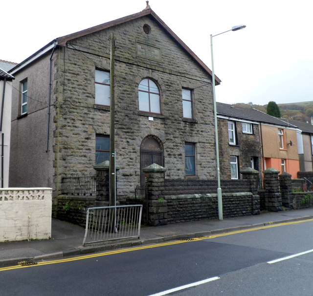 File:Ystrad Rhondda Boys Club - geograph.org.uk - 3064818.jpg