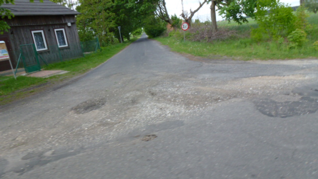 File:Józefów gmina Bełchatów.JPG