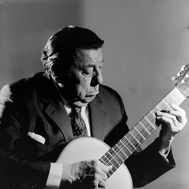 File:Atahualpa Yupanqui por Foto Estudio Luisita.jpg