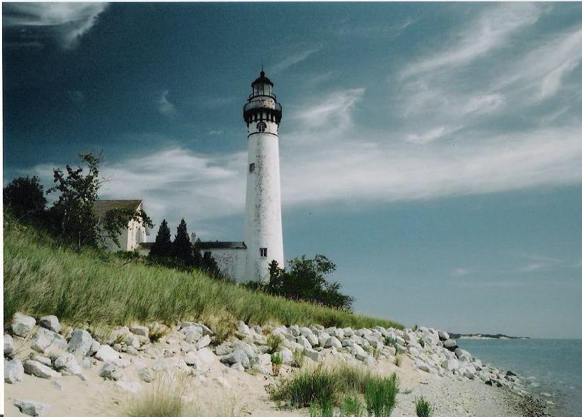 File:Southmanitoulighthouse.jpg