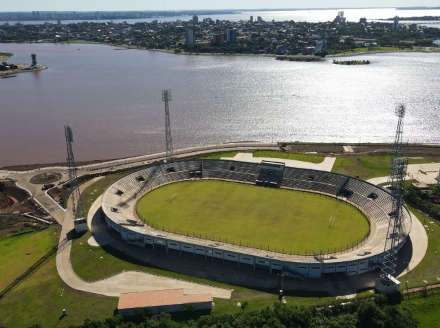 File:Estadio vista alegre Encarnacion.jpg