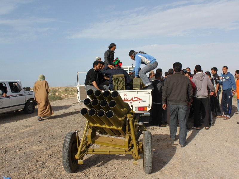File:Arming up - Flickr - Al Jazeera English.jpg