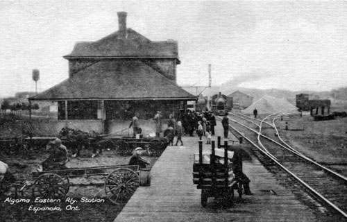 File:Espanola station circa 1923.jpg