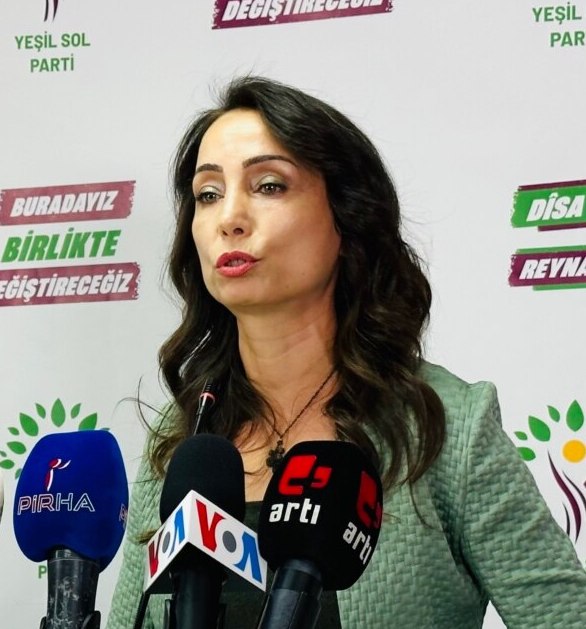 File:Tulay Hatimogulari.jpg