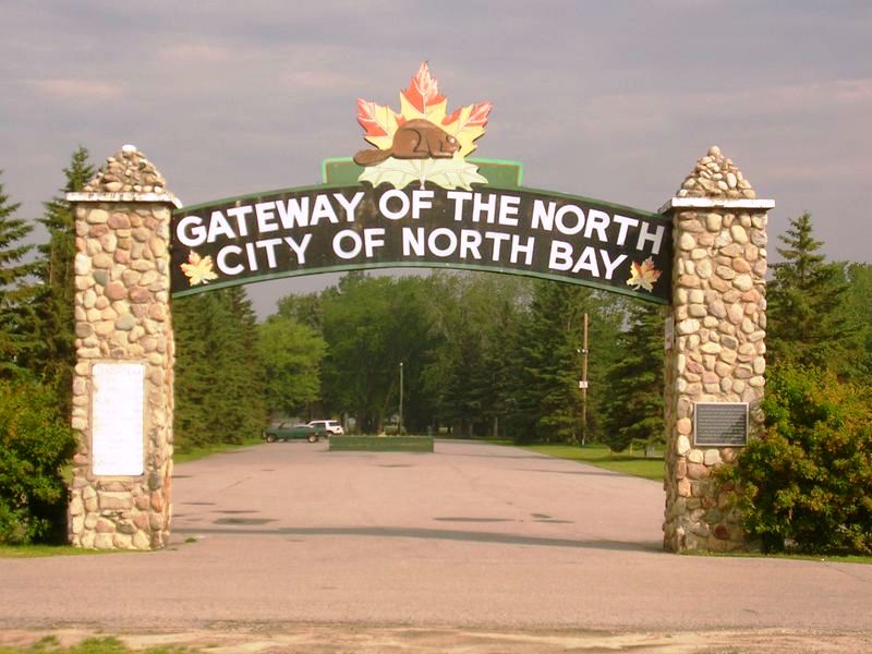 File:Gateway to North Bay, Ontario.jpg