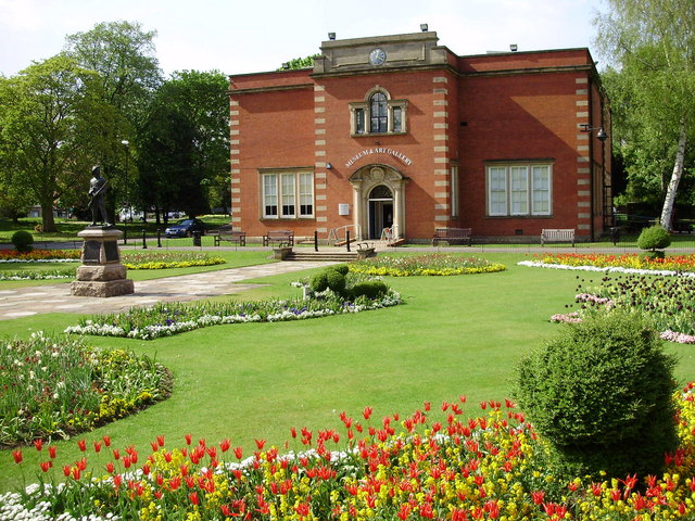 File:Nuneaton Museum and Art Gallery Riversley Park.jpg