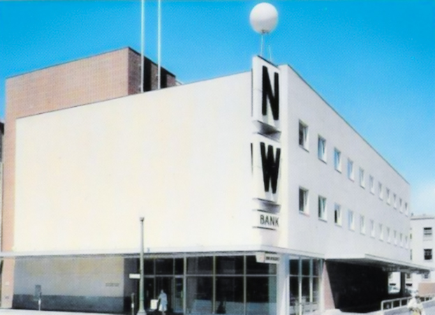 File:Northwestern National Bank, Rochester branch.jpg