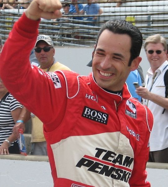 File:Helio Castroneves 2009 Indy 500 Carb Day.JPG