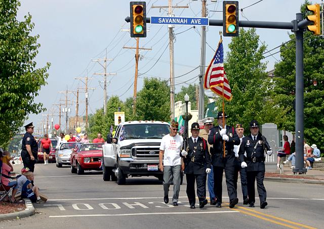 File:Nch memorial day parade.jpg