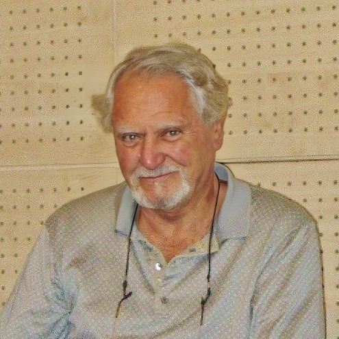 File:Clive Cussler 2004.jpg