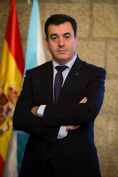 File:Román Rodríguez González, conselleiro de Cultura, Educación e Ordenación Universitaria.jpg