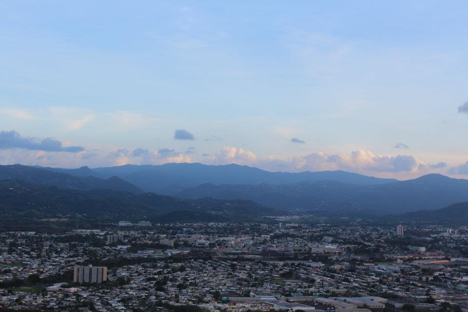 File:Valle de Caguas2.jpg