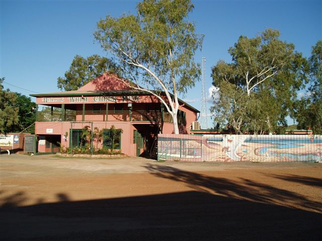 File:Whim Creek Pub.JPG
