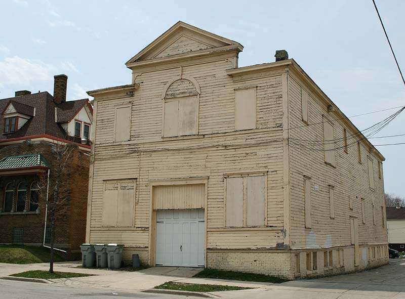 File:Lohman Livery Apr11.jpg