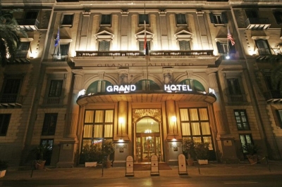 File:Palermo - Grand Hotel et des Palmes - vista notturna.jpg