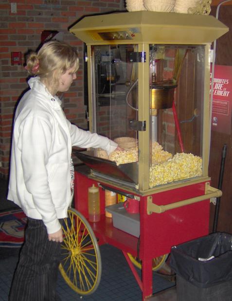 File:Popcorn Cart 1.JPG