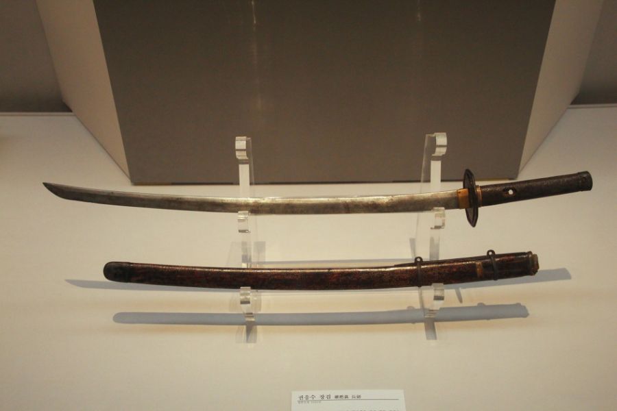 File:권응수 장군 유물 장검.jpg