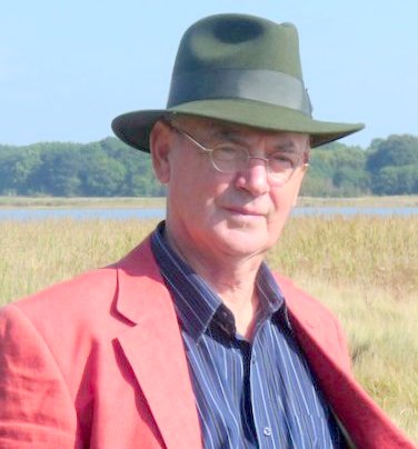 File:Garry Kilworth (2011).jpg