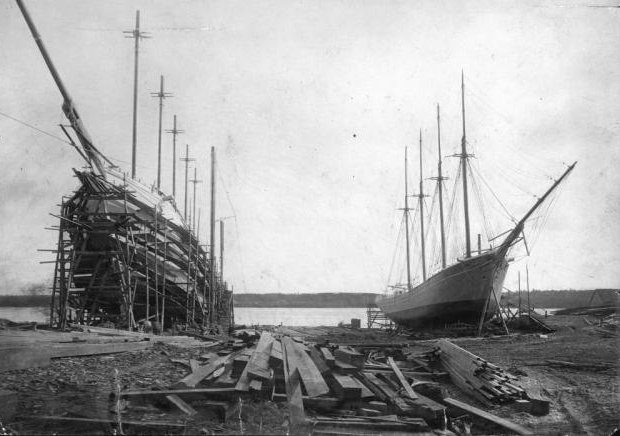 File:PercyAndSmallShipyardBathME.jpg
