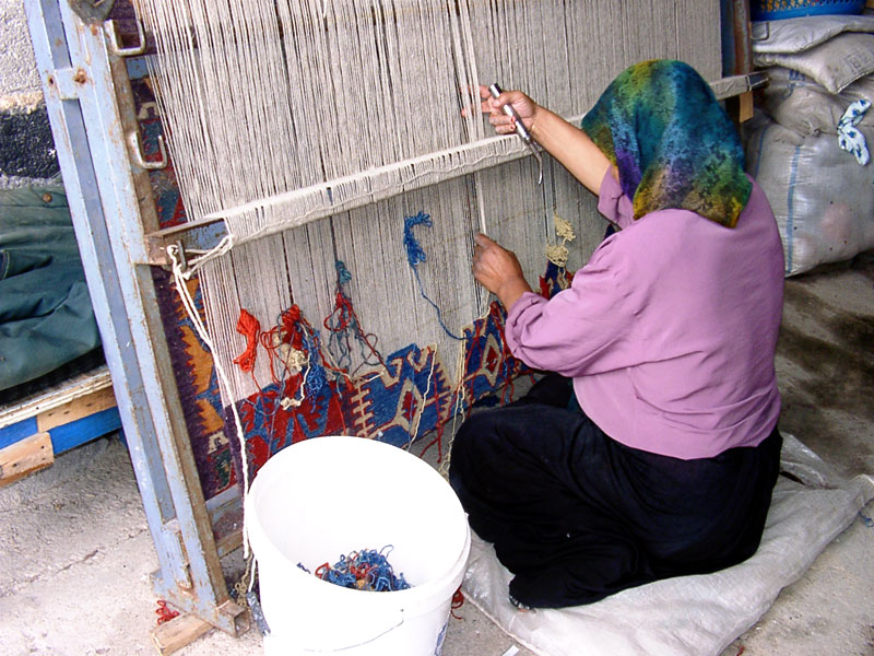 File:Loomwork.jpg