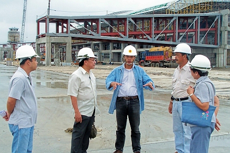 File:Iloilo International Airport construction briefing.jpg