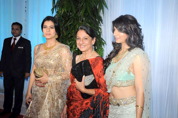 File:Kajol, Tanuja, Tanisha Mukherjee at Esha Deol's wedding reception 12.jpg