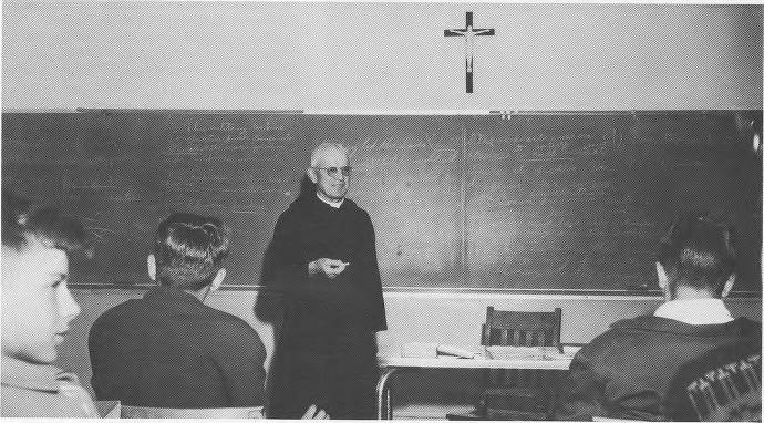 File:Latin class at Benet Academy.jpg