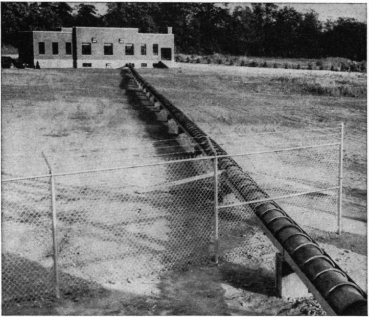 File:WNBC-AM early coaxial feedline.jpg
