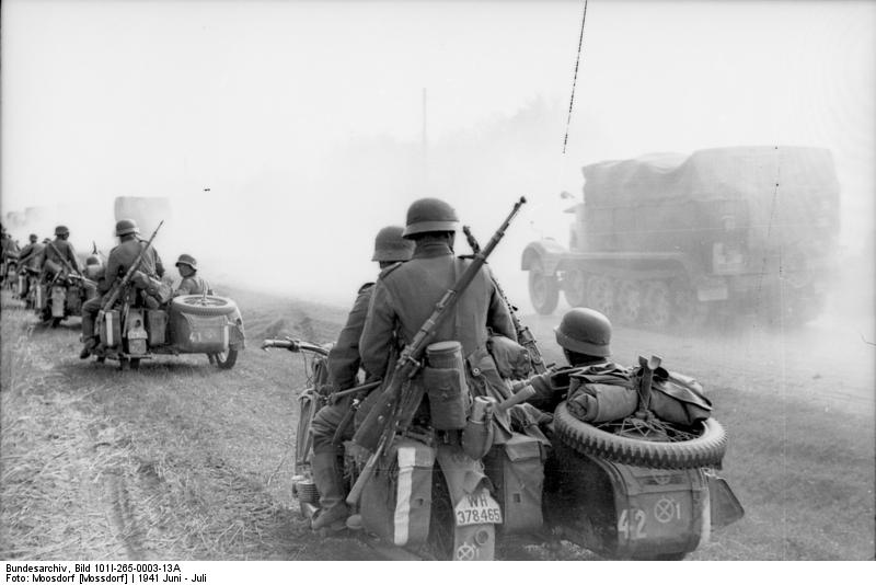 File:Bundesarchiv Bild 101I-265-0003-13A, Russland, Motorräder mit Beiwagen.jpg