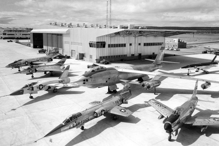 File:GE test aircraft at Edwards AFB 1958.JPG